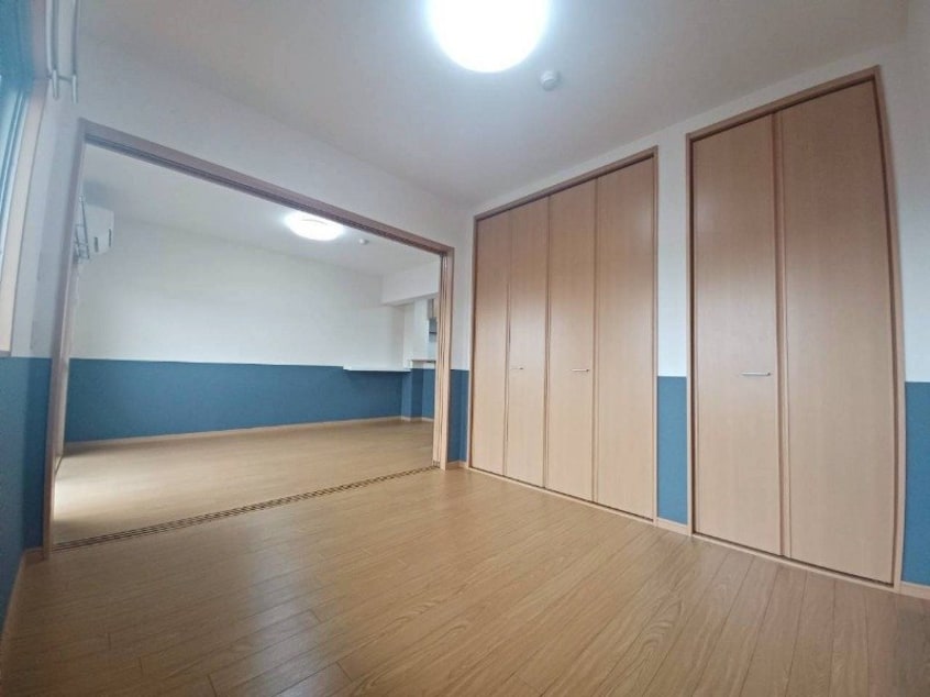 同型反転産雇写真です。 リベルテ