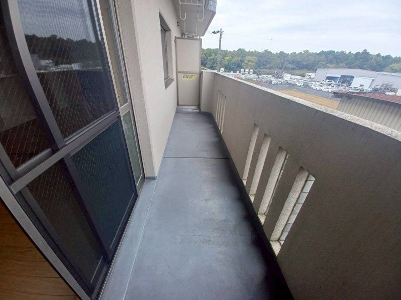 同型反転産雇写真です。 リベルテ