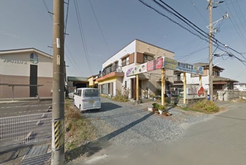 市川塗装工業 サンタプレイス