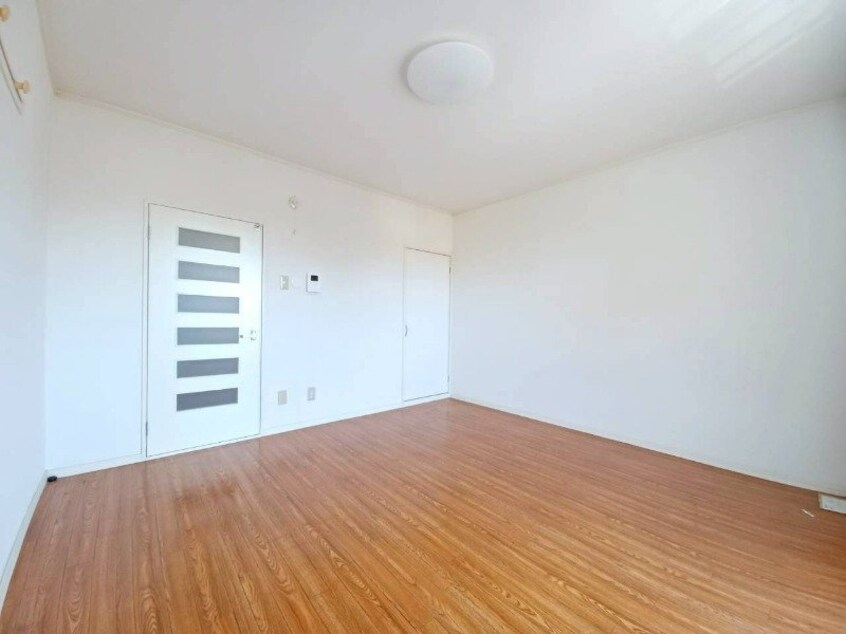  フォレスタ伊勢