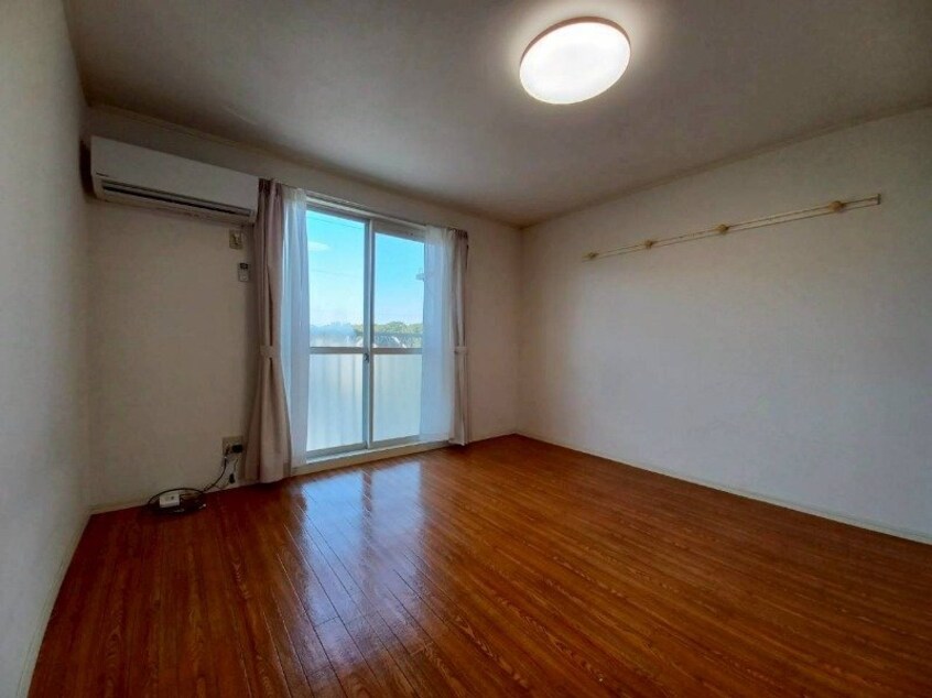  フォレスタ伊勢