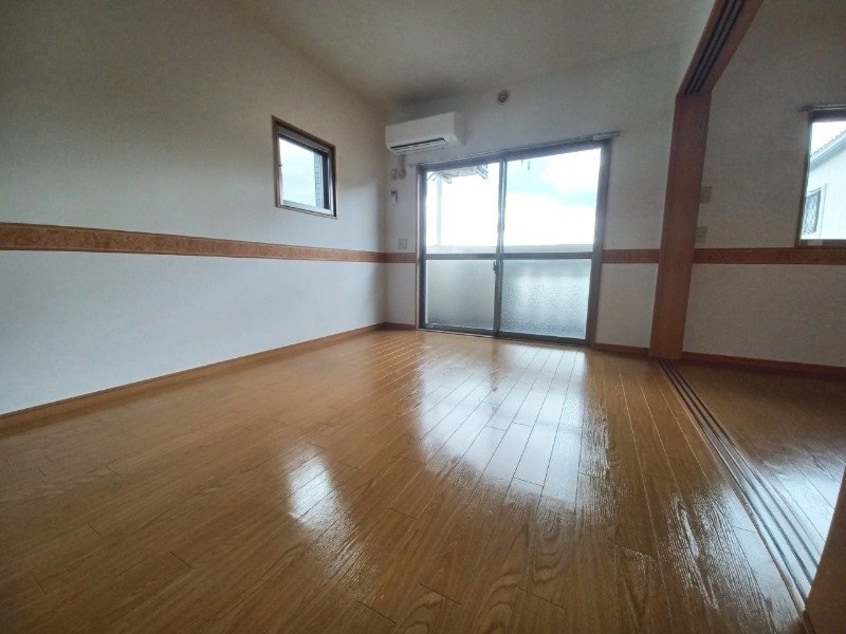 別部屋参考写真です。 リベルテ