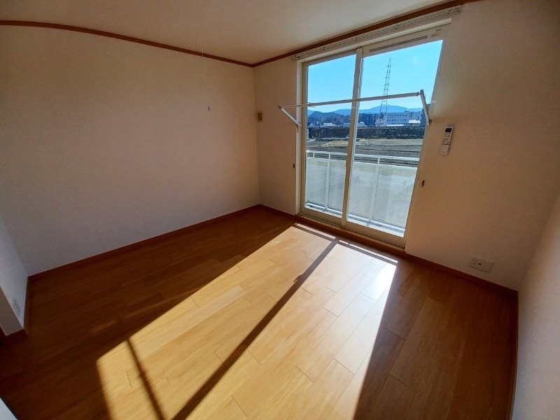 同物件別部屋参考写真です。 カーサ・ティエラ　Ｃ棟