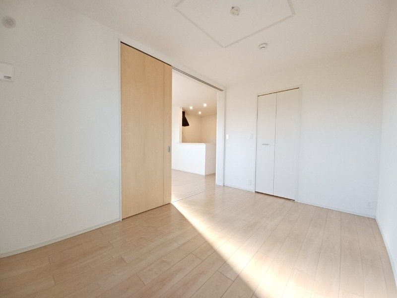 同物件別室反転タイプ画像 シャーロット　Ａ