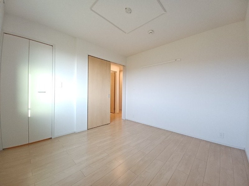 同物件別室反転タイプ画像 シャーロット　Ａ