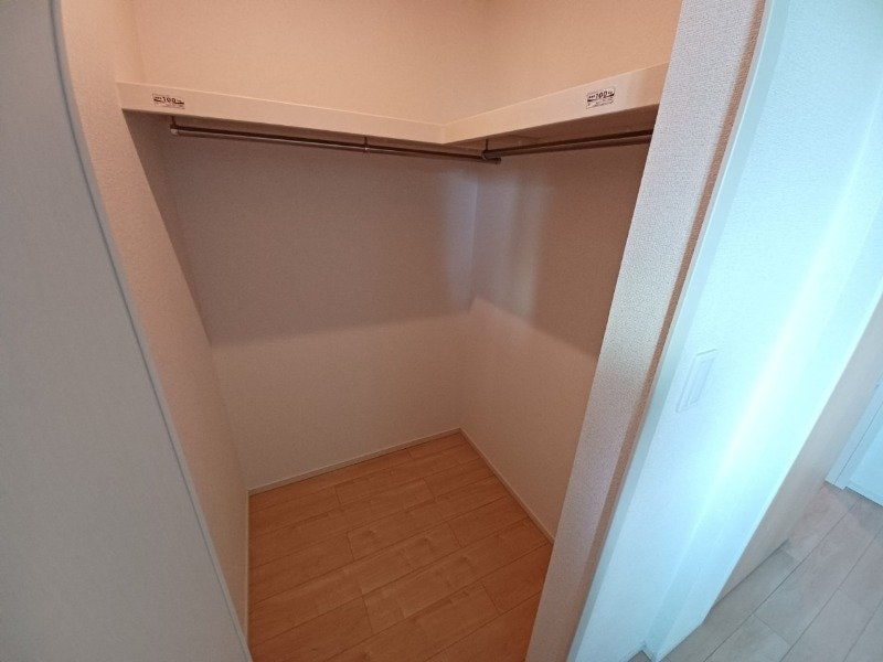 同物件別室反転タイプ画像 シャーロット　Ａ