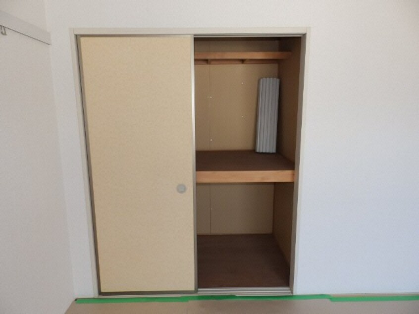  三幸ハイツ御薗Ａ棟