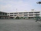 伊勢市立桜浜中学校(中学校/中等教育学校)まで2281m リビングタウンいせ　Ｃ