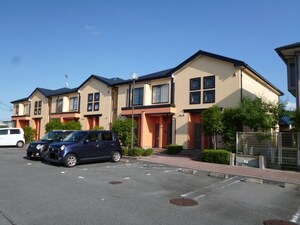 グランデフィＡ棟