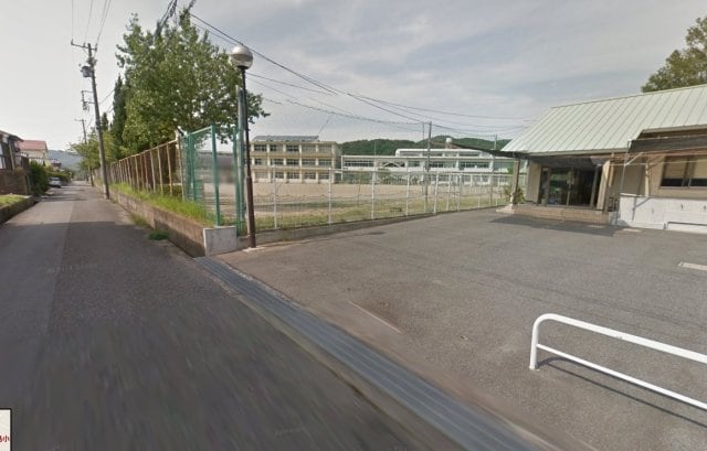 鳥羽市立安楽島小学校(小学校)まで1600m サンハイツ南山 Ａ