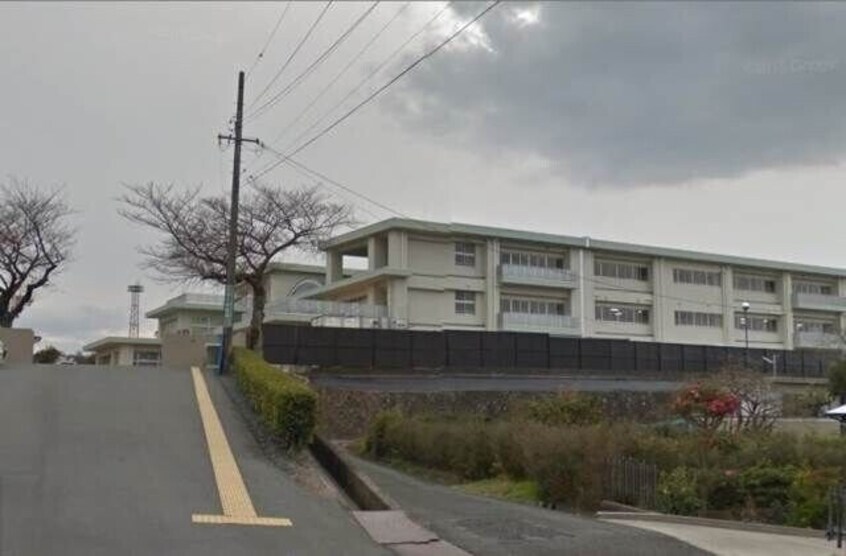 伊勢市立五十鈴中学校(中学校/中等教育学校)まで887m Life　Sakuragi　Ⅱ