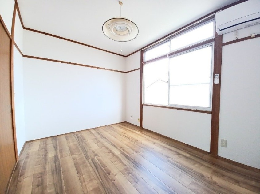  レピュート川向井