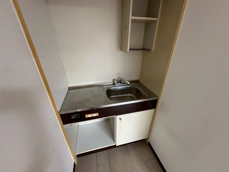  メゾンイースト