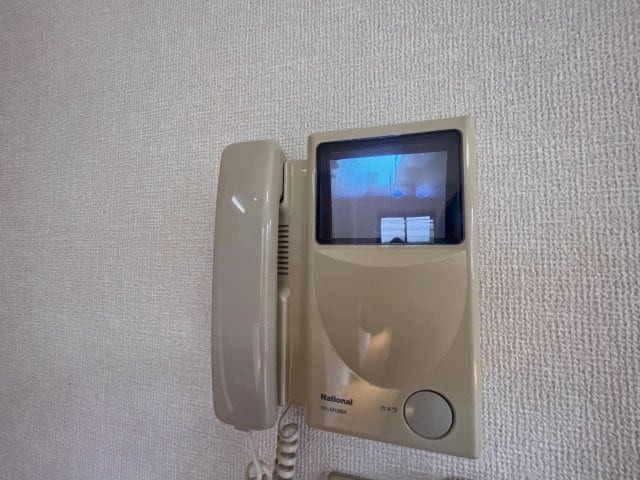 同建物の別部屋反転タイプ ビレッジサンズ A