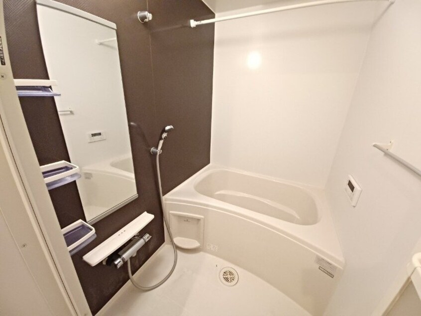 別部屋反転参考写真 リバーヴィレッジⅡ