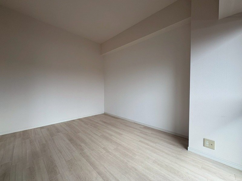  プロミネント四日市