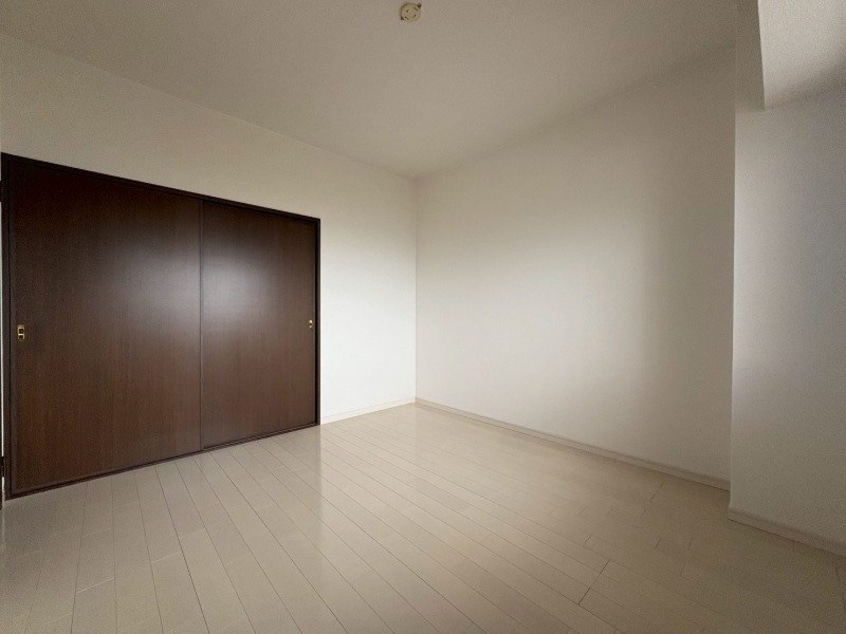  プロミネント四日市