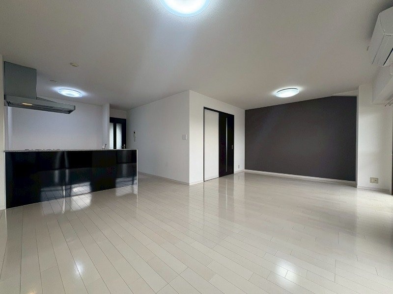  プロミネント四日市