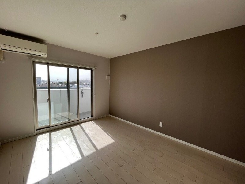 同型参考写真 ファーランジュ四日市