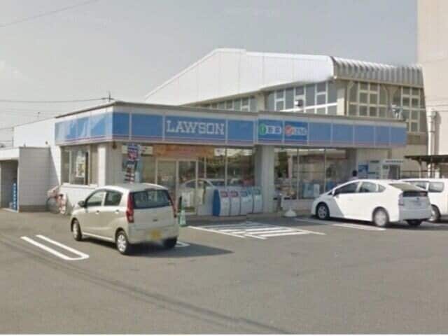 ローソン四日市昌栄町店(コンビニ)まで388m Ｈ・ＰＬＡＣＥ