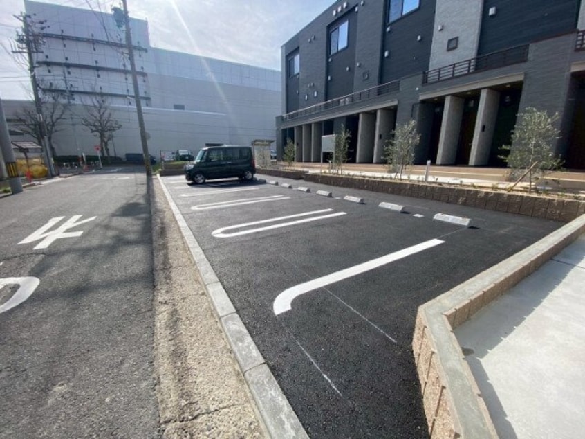  ＹＳ　ＢＡＳＥ　三つの木