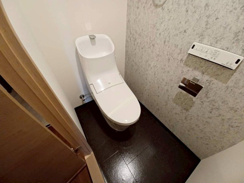  プロミネント四日市