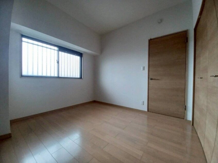  プロミネント四日市