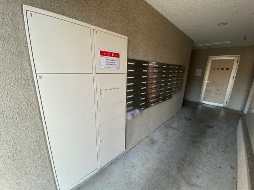  Ｓ－ＦＯＲＴ四日市西新地