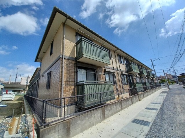  リビングタウン四日市芝田　A