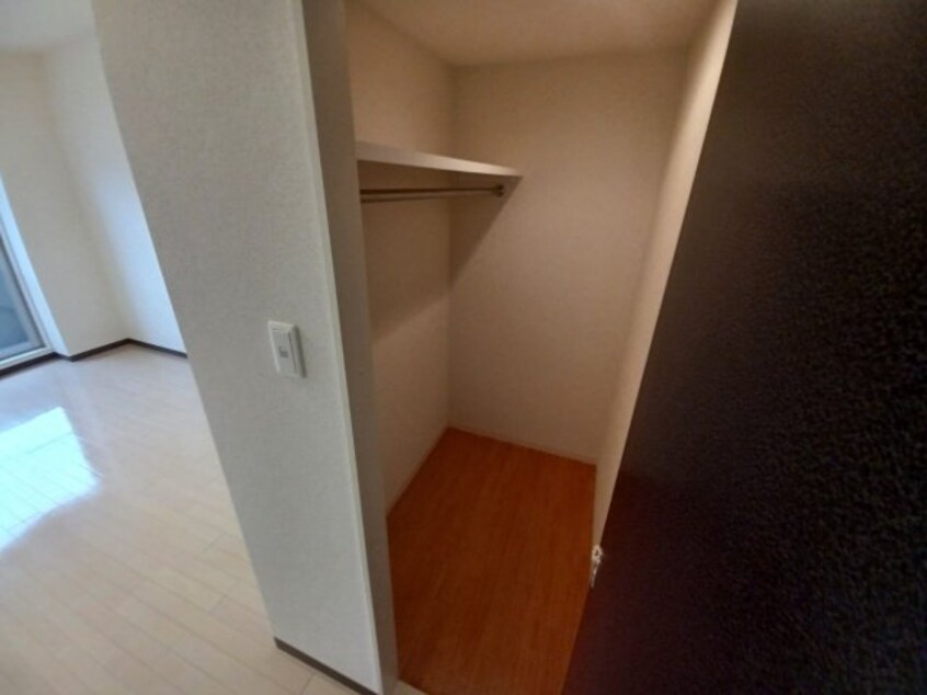  Ｓ－ＦＯＲＴ四日市西新地