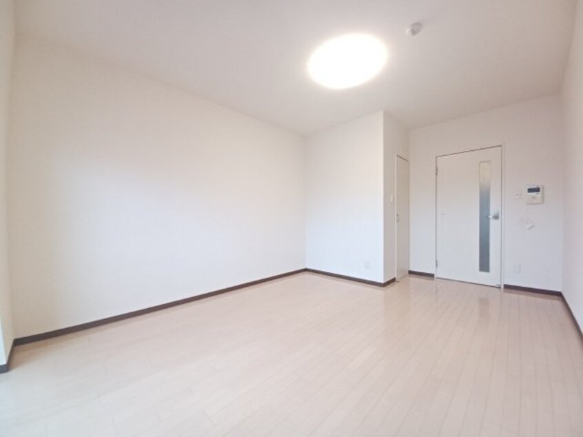  Ｓ－ＦＯＲＴ四日市西新地