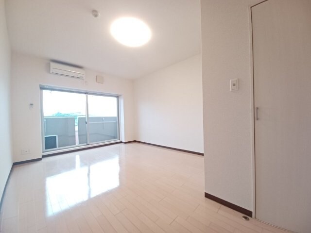  Ｓ－ＦＯＲＴ四日市西新地