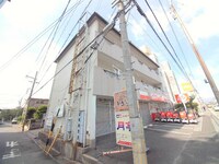 安達ビル