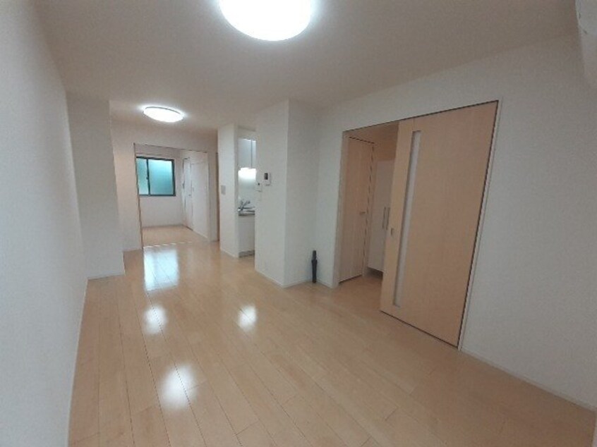 同型参考写真です。 エタニティフィールドＢ