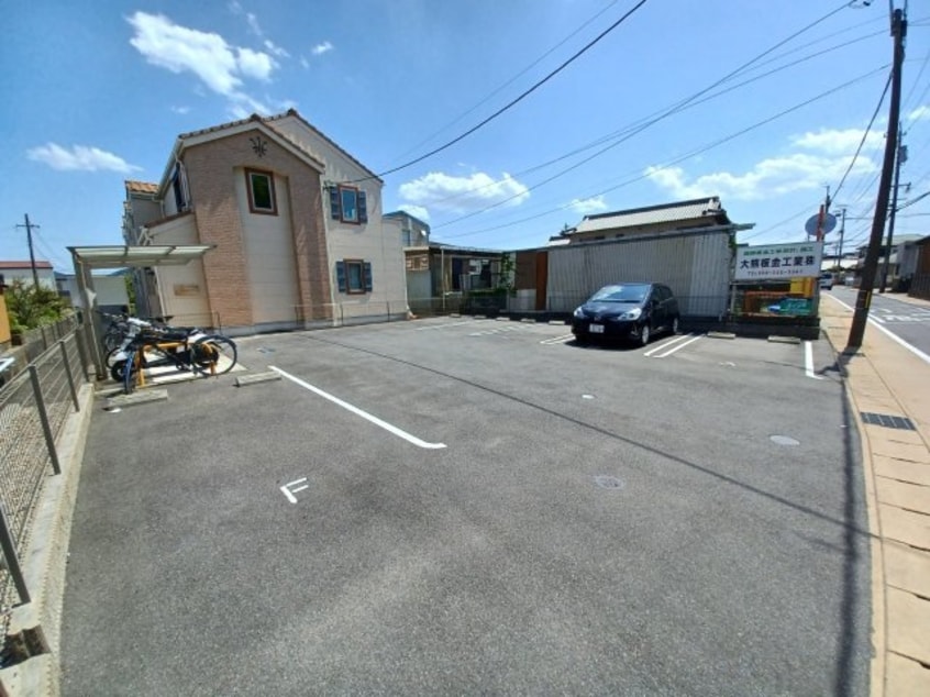  カーサディ・フワリ