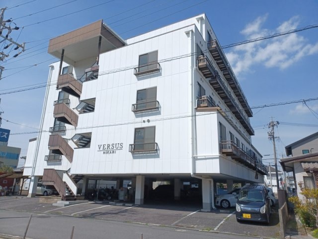 外観パース バーサス光