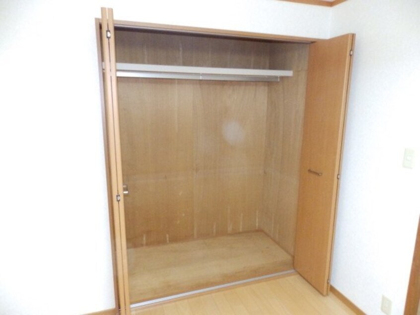  カトレア七番館