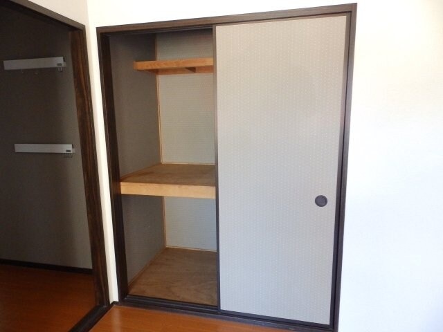  ファミール西日野　B棟