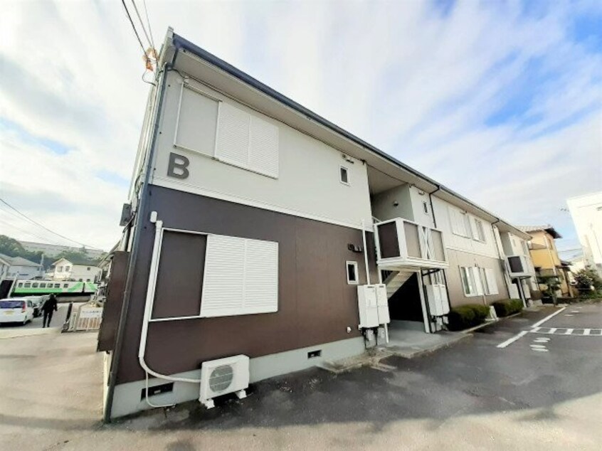  ファミール西日野　B棟