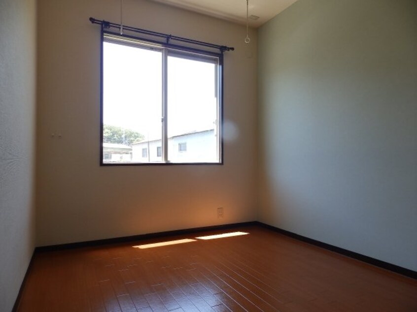  ファミール西日野　B棟