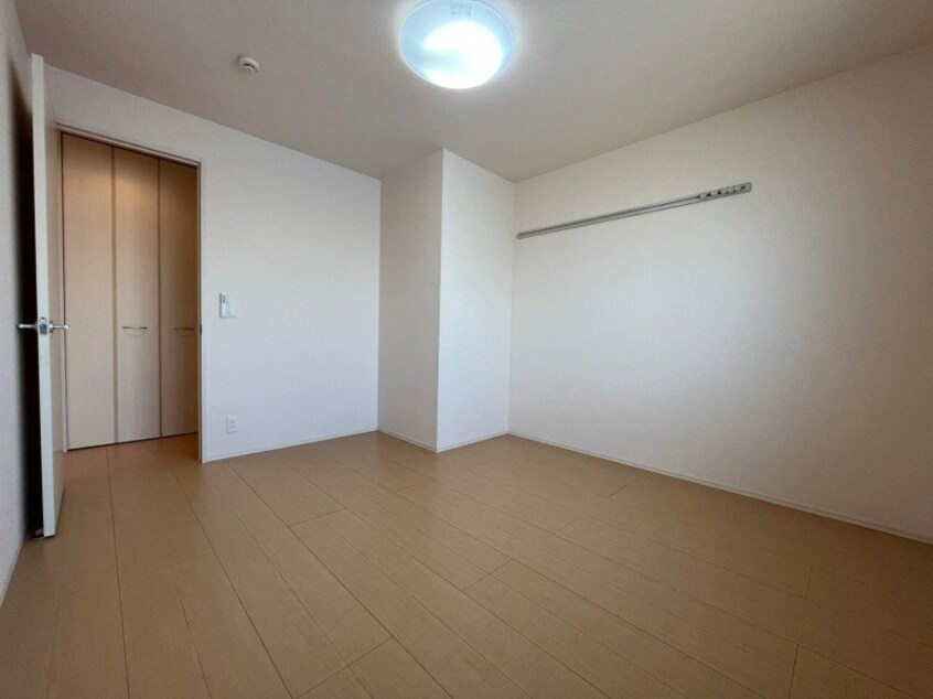 同物件別部屋反転タイプ フィオーレ堀木