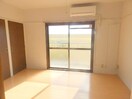 居室・リビング クレモナ四日市Ｅ棟