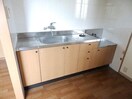 キッチン同タイプの部屋写真です サンヒルズ立川