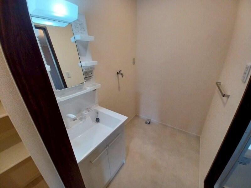  ファミール西日野　B棟