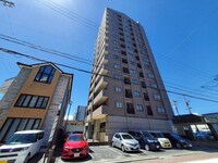 ファミール四日市