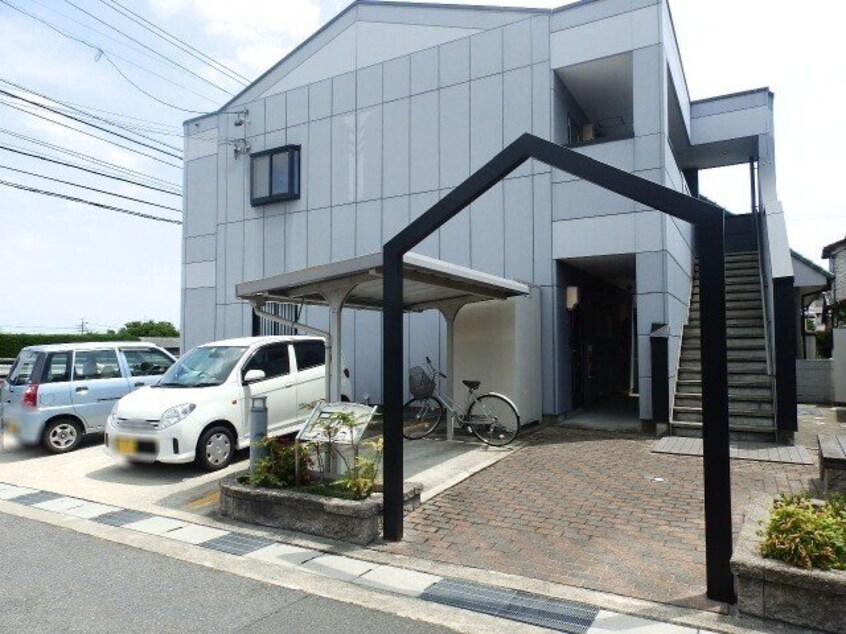  ポケットハウス