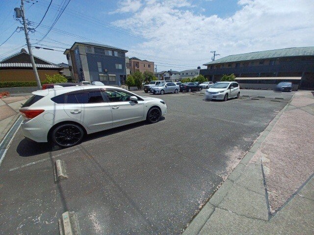  リビングタウン四日市芝田　C