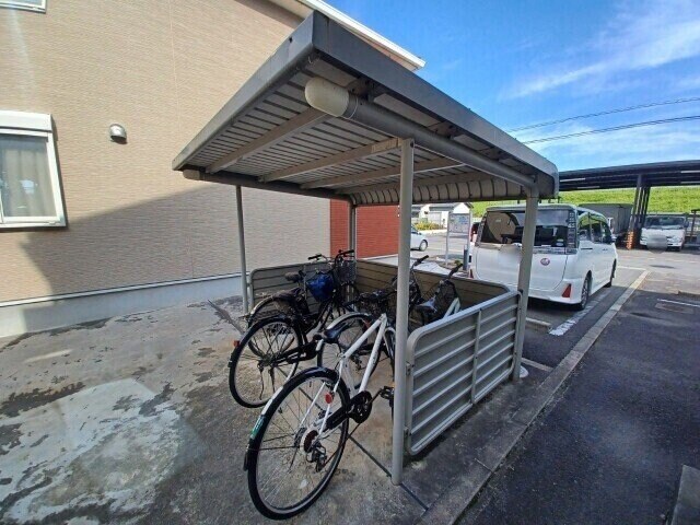  バンビ　イトウ