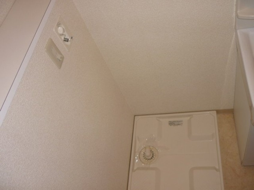 その他設備 ｅｍｂｅｌｌｉｒ