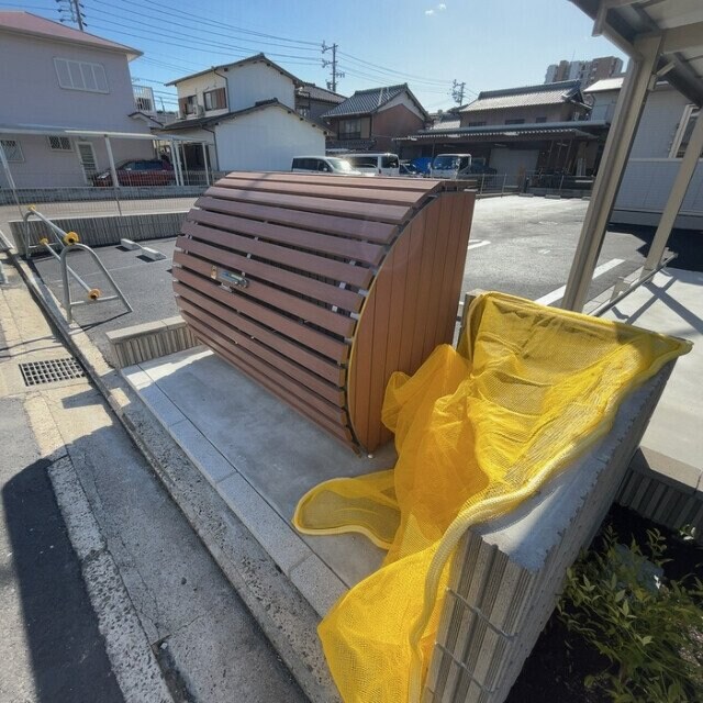  リアン ファミリオ 向陽